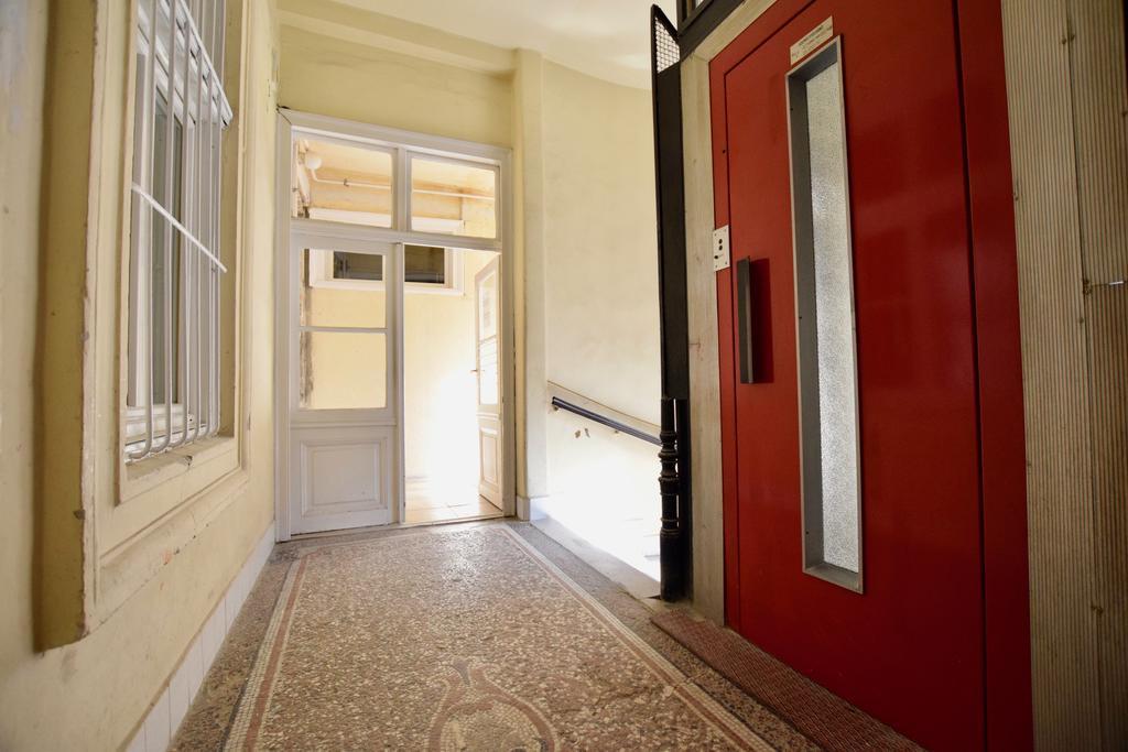 Luxury Apartment By Hi5 - Szervita Suite Budapest Exterior foto